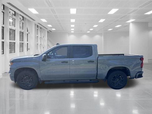Used 2024 Chevrolet Silverado 1500 Custom RWD image 3