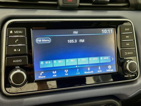 Used 2024 Nissan Versa SV FWD image 21