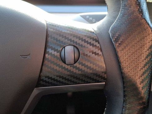 Used 2024 Tesla Model Y Long Range image 19