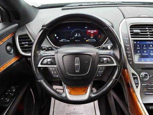 Used 2020 Lincoln Nautilus Reserve w/ Equipment Group 201A AWD/4WD image 24