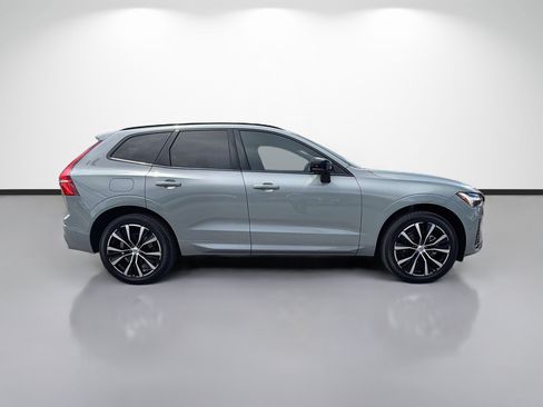 Used 2025 Volvo XC60 B5 Plus w/ Protection Package Premier AWD/4WD image 6