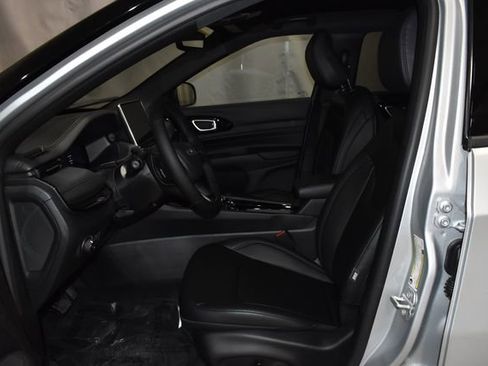 New 2026 Jeep Compass Limited w/ Sun, Sound & Navigation Group image 10