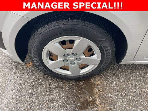 Used 2016 Chevrolet Sonic LS image 9