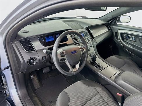 Used 2016 Ford Taurus SEL image 9