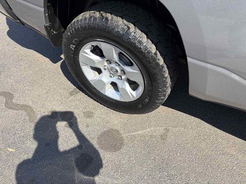 Used 2020 RAM 1500 Big Horn image 34