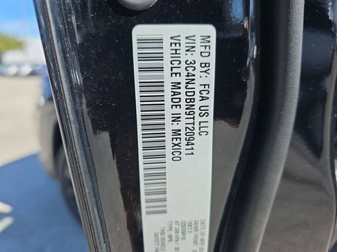 New 2026 Jeep Compass Latitude image 29