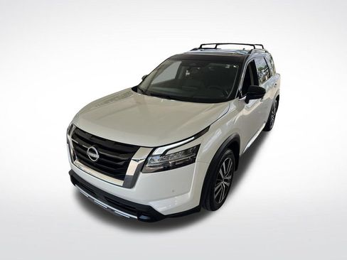 Certified 2024 Nissan Pathfinder Platinum AWD/4WD image 38