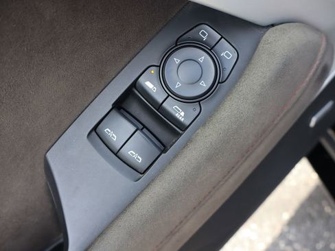 Used 2018 Chevrolet Camaro ZL1 RWD image 19
