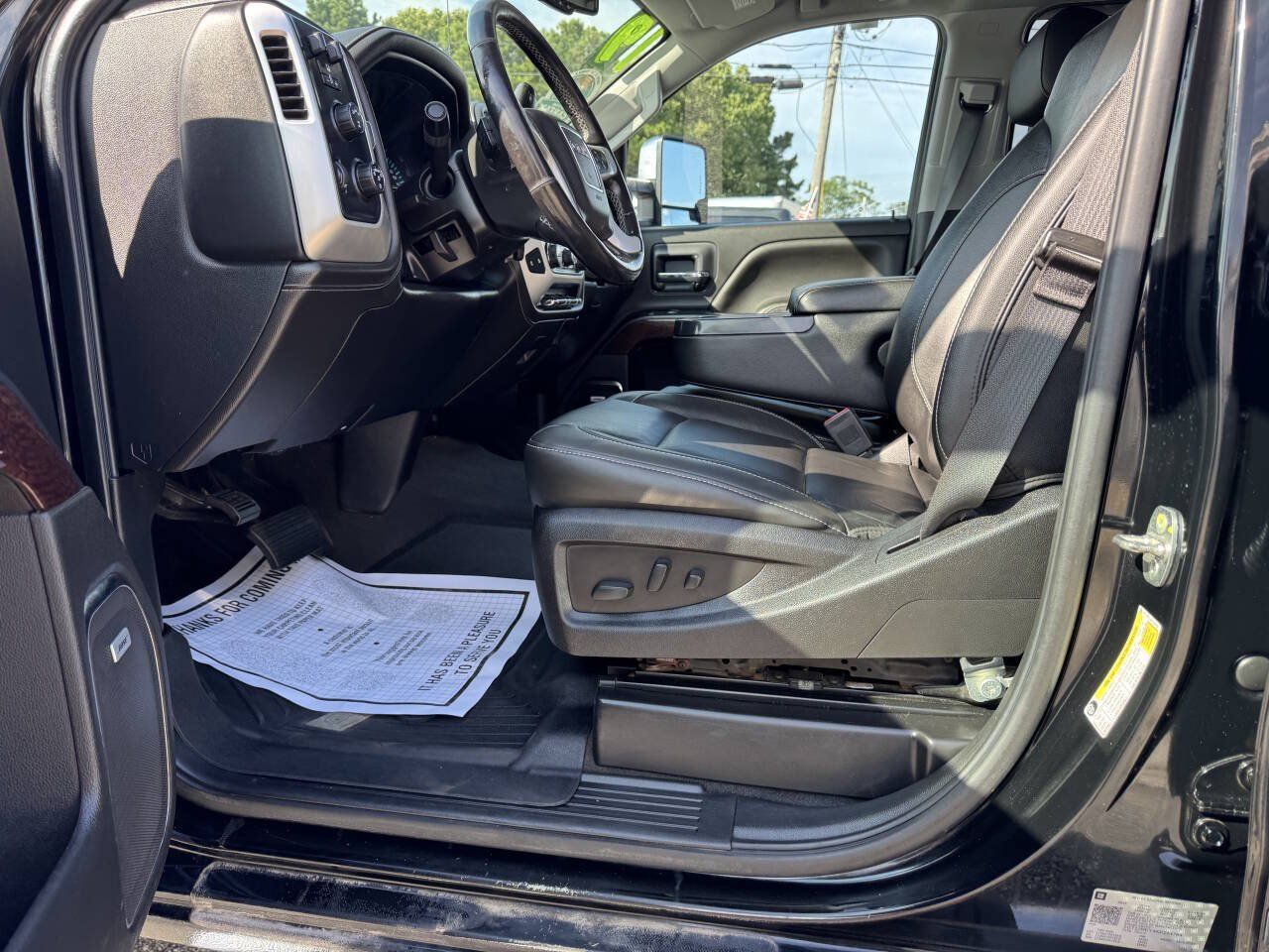 Used 2019 GMC Sierra 2500 SLT w/ Duramax Plus Package AWD/4WD image 21