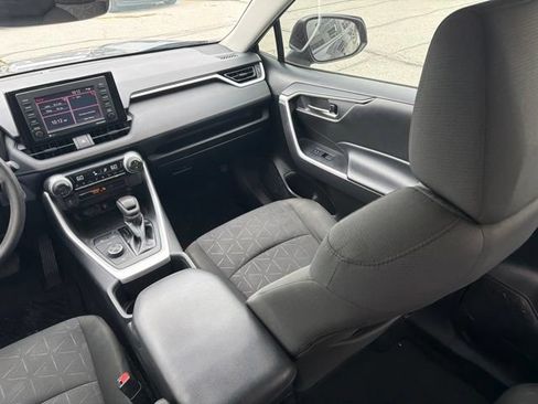 Used 2022 Toyota RAV4 XLE w/ Convenience Package AWD/4WD image 21