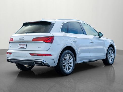 Used 2023 Audi Q5 2.0T Premium w/ Convenience Package image 7