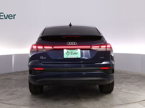 Used 2024 Audi Q4 e-tron Prestige AWD/4WD image 15
