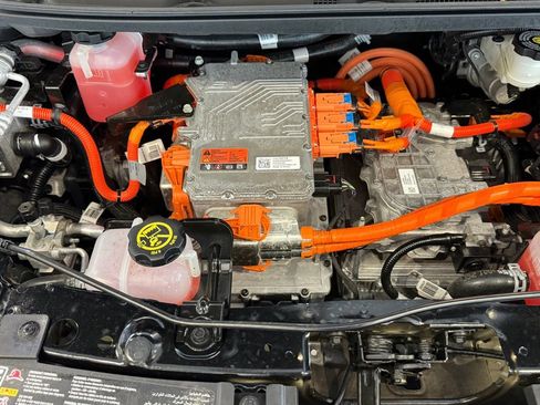 Used 2023 Chevrolet Bolt LT w/ Driver Confidence Package image 32