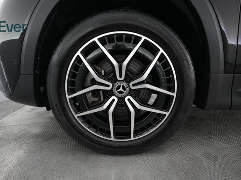 Used 2023 Mercedes-Benz EQB 350 4MATIC SUV image 19