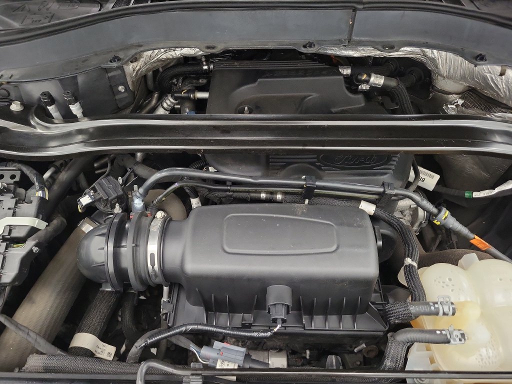 Used 2020 Ford Explorer Limited AWD/4WD image 8