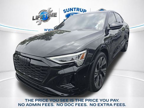Used 2024 Audi Q8 e-tron Prestige AWD/4WD image 1