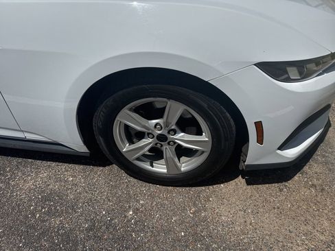 Used 2024 Ford Mustang Coupe image 16