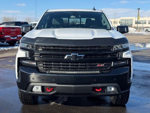 Used 2020 Chevrolet Silverado 1500 LT Trail Boss image 3
