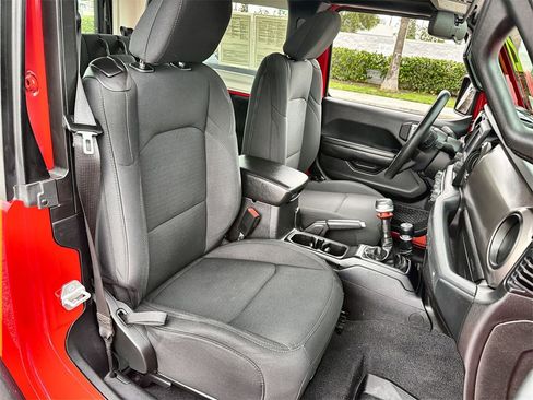 Used 2021 Jeep Wrangler Sport image 25