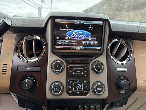 Used 2014 Ford F250 Lariat w/ Lariat Ultimate Package image 23