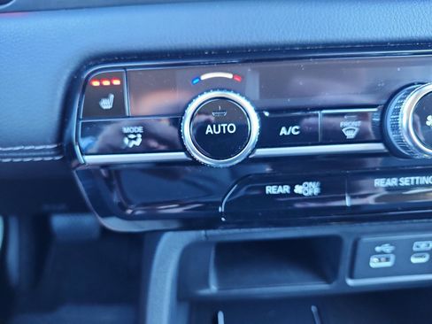 Used 2024 Honda Pilot EX-L image 18