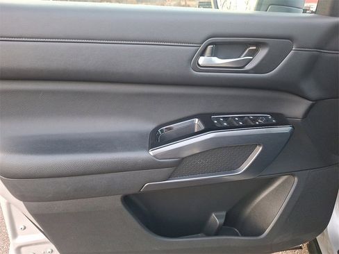 Used 2023 Nissan Pathfinder SL w/ SL Premium Package image 14