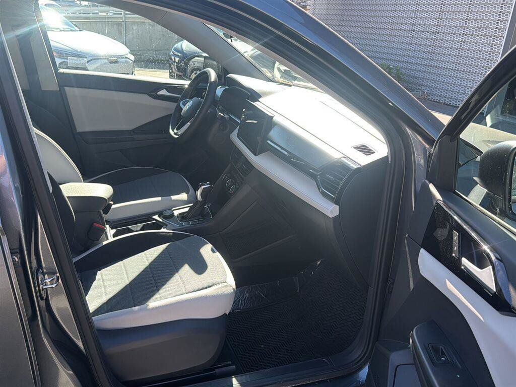 Used 2026 Volkswagen Taos S AWD/4WD image 13