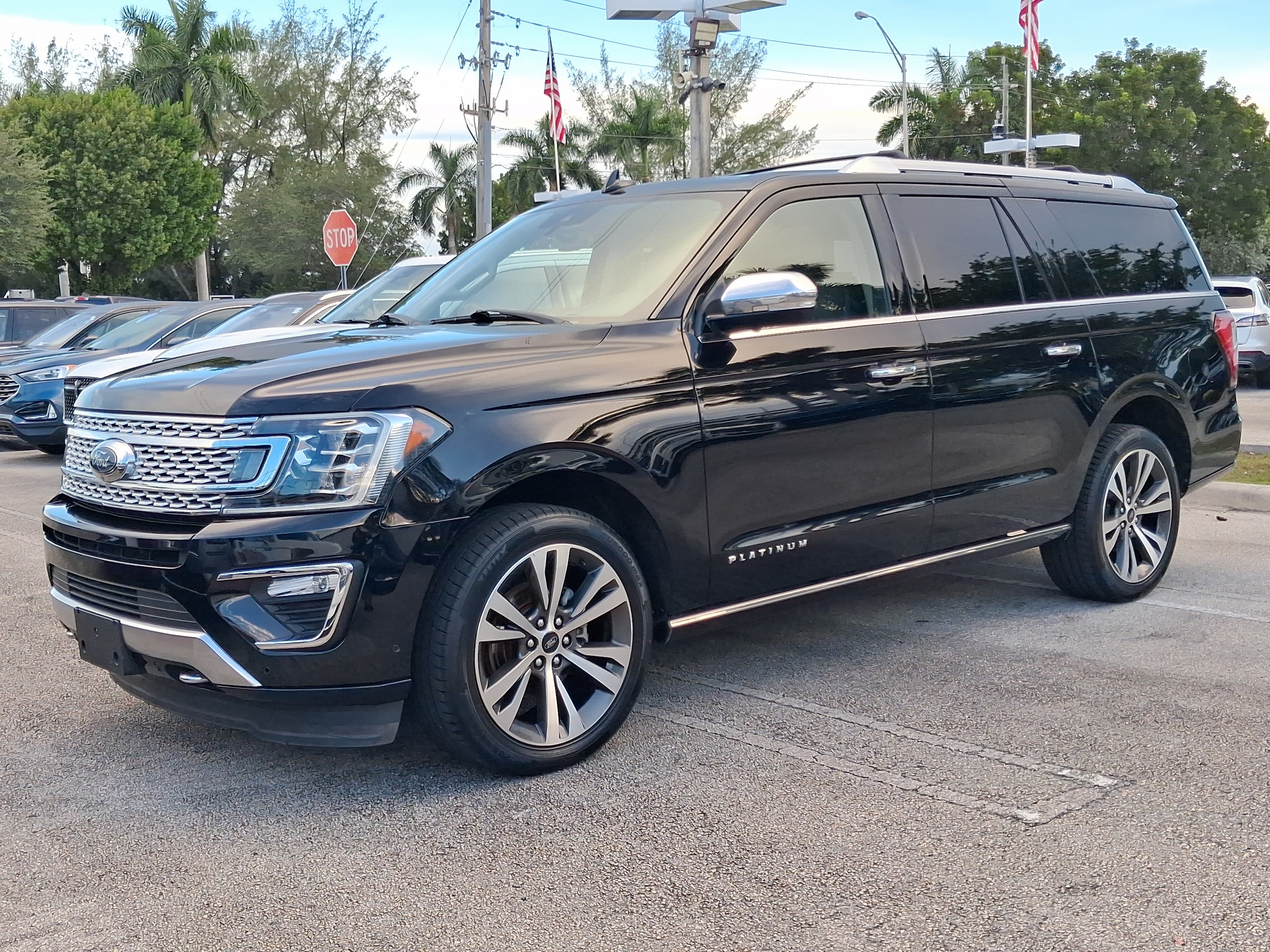 Used 2020 Ford Expedition Max Platinum AWD/4WD image 2