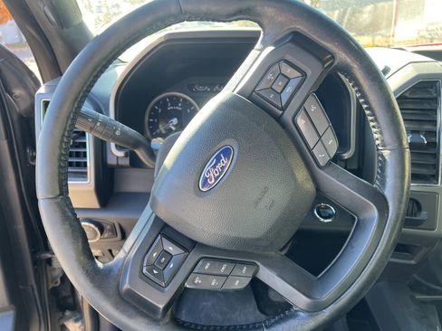 Used 2018 Ford Expedition Max XLT w/ Equipment Group 201A image 17