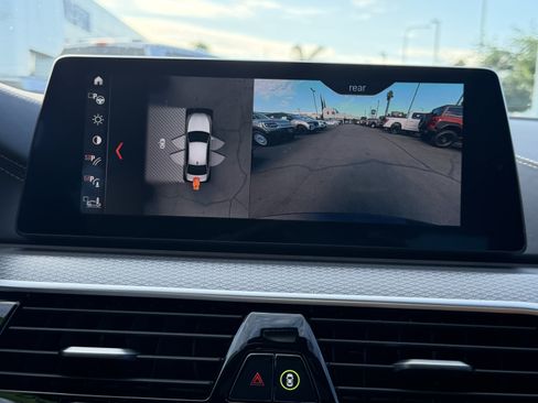 Used 2019 BMW M550i xDrive AWD/4WD image 18
