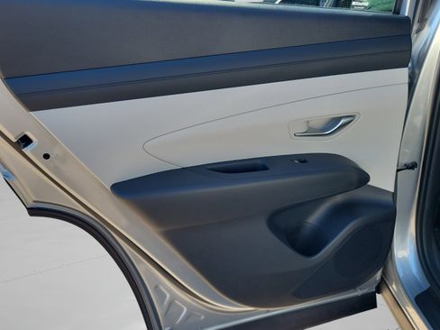 New 2026 Hyundai Tucson SEL FWD image 8