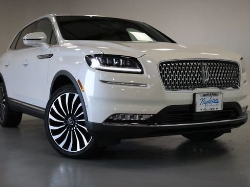 Used 2023 Lincoln Nautilus Black Label image 1