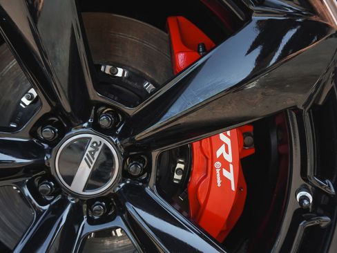 Used 2023 Dodge Challenger SRT Hellcat RWD image 10