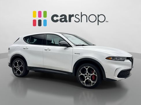 Used 2024 Alfa Romeo Tonale Veloce w/ Active Assist Package AWD/4WD image 7