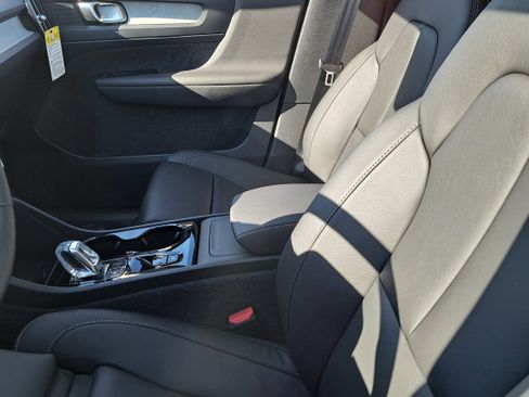 New 2026 Volvo XC40 B5 Plus w/ Protection Package Premier image 5