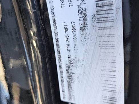 Used 2024 Toyota Tacoma TRD Off-Road image 35