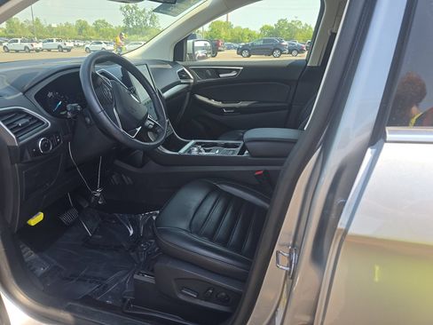 Used 2024 Ford Edge SEL w/ Convenience Package AWD/4WD image 7
