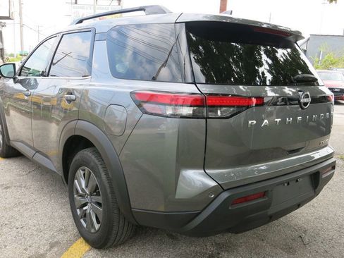 Used 2024 Nissan Pathfinder SV w/ Cargo Package image 3