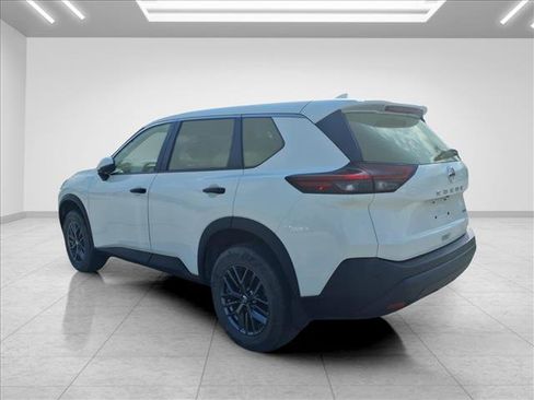 Used 2021 Nissan Rogue S AWD/4WD image 7