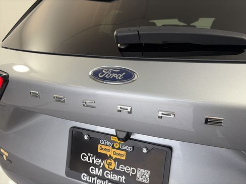 Used 2024 Ford Escape ST-Line w/ Tech Pack #1 AWD/4WD image 17