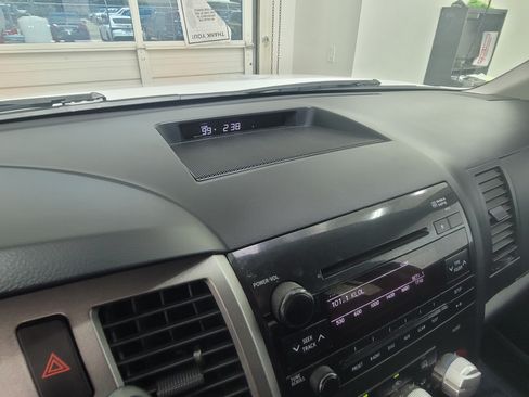 Used 2013 Toyota Tundra 2WD Double Cab w/ Tow Pkg image 26