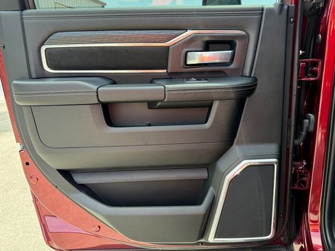 Used 2024 RAM 2500 Laramie w/ Night Edition image 21