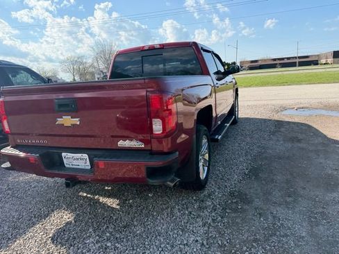 Used 2018 Chevrolet Silverado 1500 High Country image 16