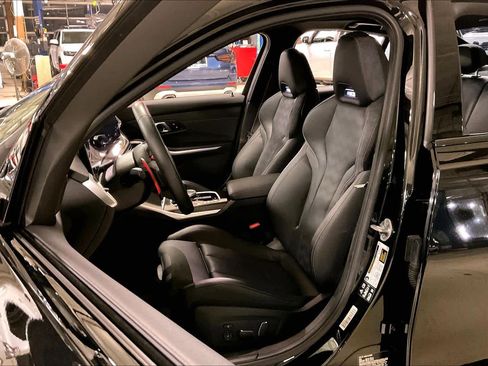 Used 2025 BMW M3 Competition w/ Executive Package image 7