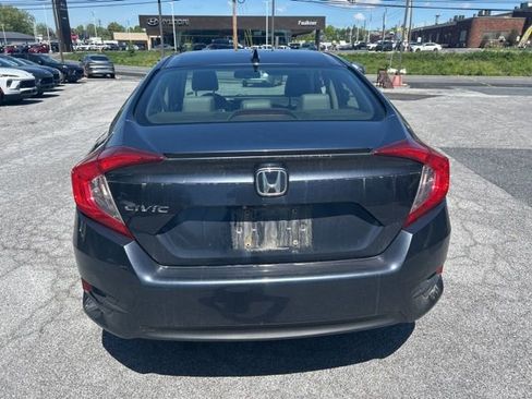 Used 2018 Honda Civic EX-L image 5