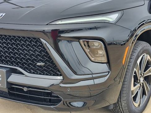 New 2025 Buick Enclave Sport Touring w/ Super Cruise Package image 13