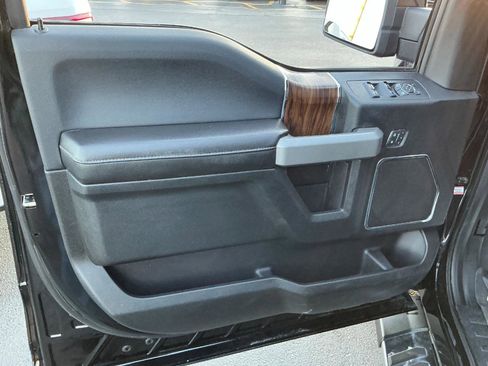 Used 2018 Ford F150 Lariat w/ Max Trailer Tow Package AWD/4WD image 6