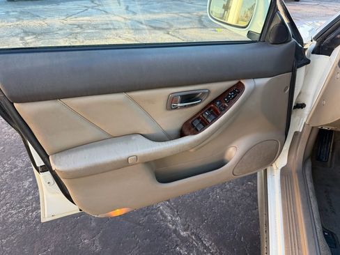 Used 2000 Subaru Outback Limited AWD/4WD image 13