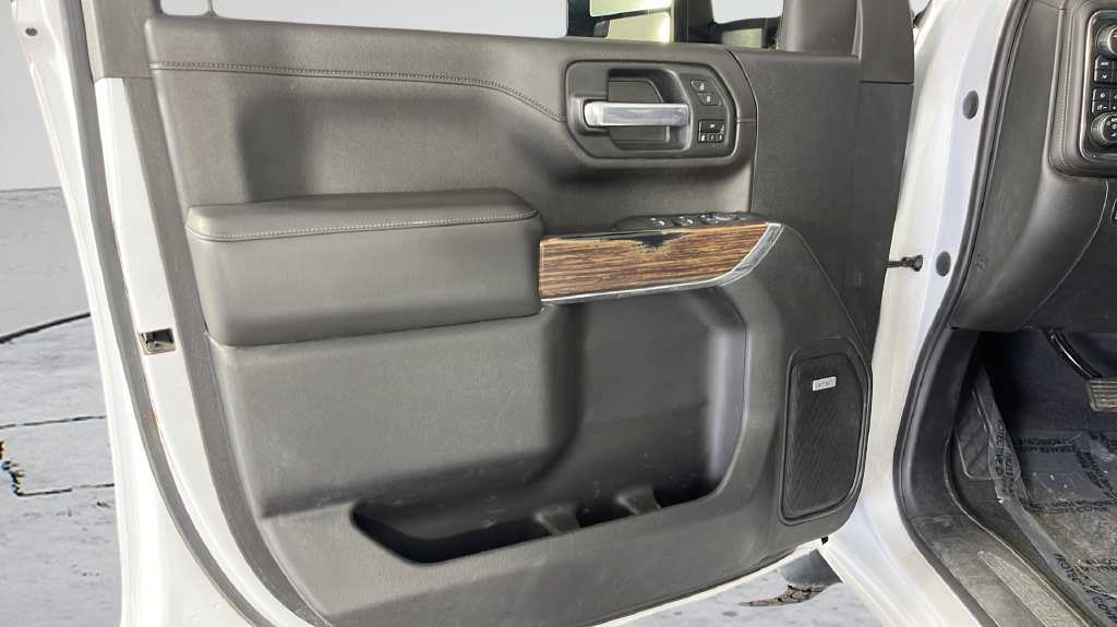 Used 2020 Chevrolet Silverado 3500 High Country w/ Technology Package AWD/4WD image 9