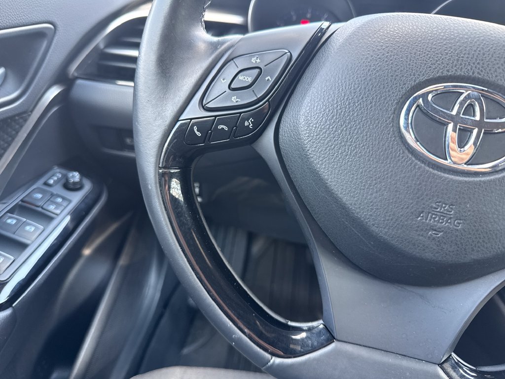Certified 2019 Toyota C-HR XLE FWD image 27